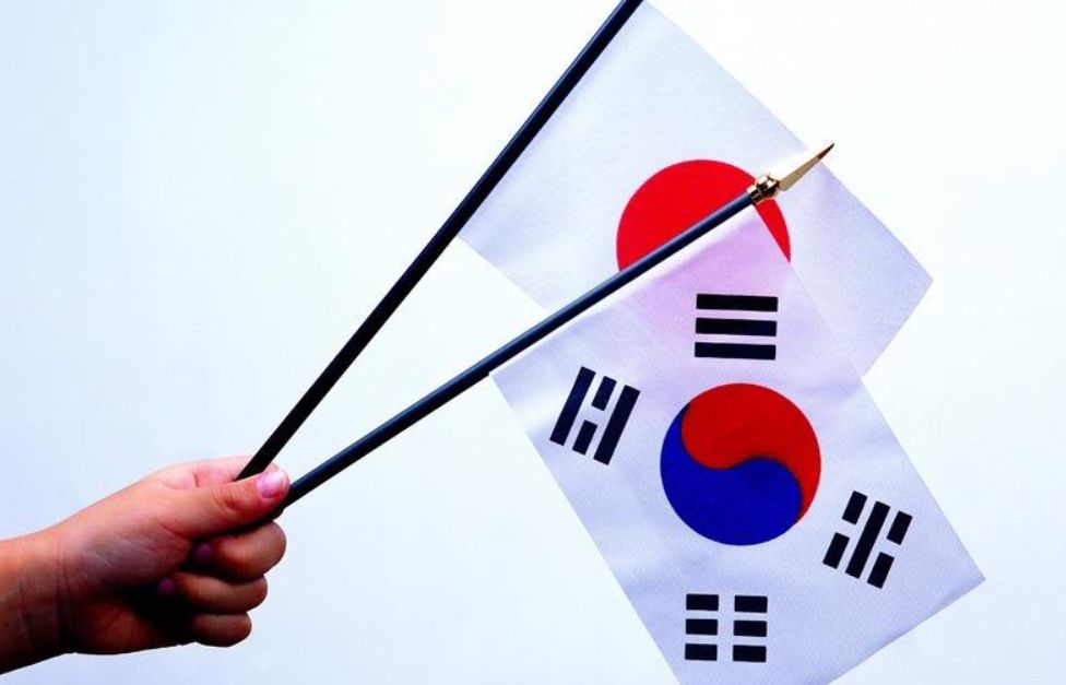 1566617000813626.jpg 日韩.jpg